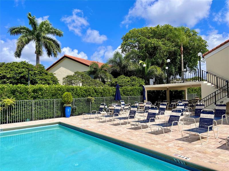 Image 39 of 48 For 10952 Roebelini Palm Ct  B