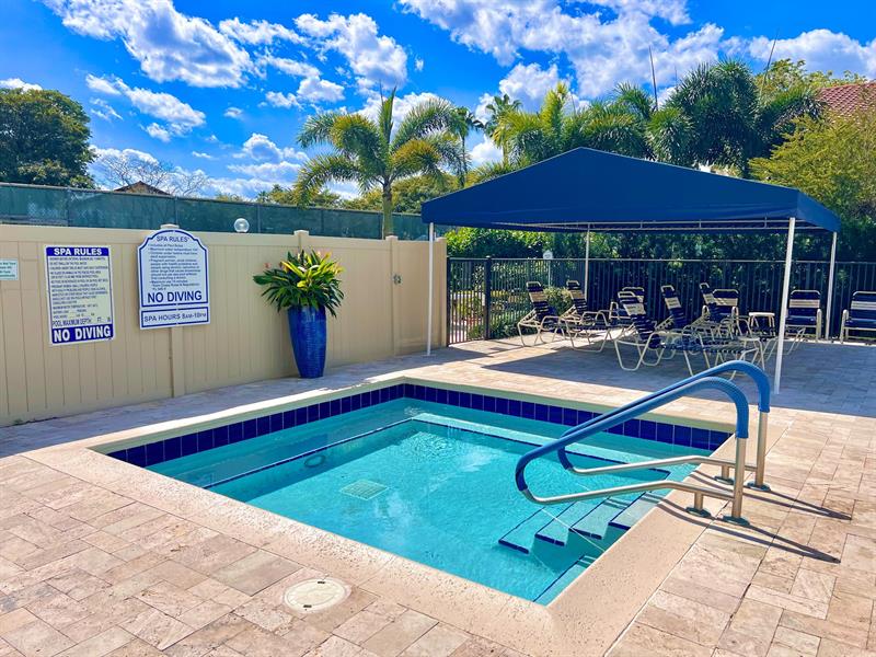 Image 40 of 48 For 10952 Roebelini Palm Ct  B