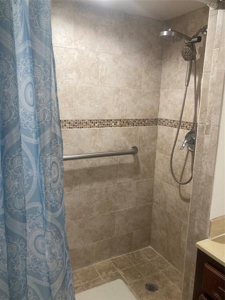 Image 24 of 36 For 775 120th Way  775