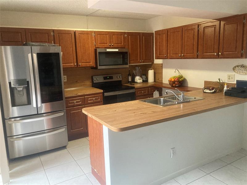 Image 7 of 36 For 775 120th Way  775