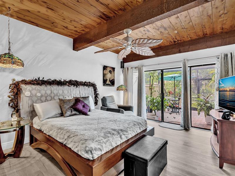 Image 12 of 28 For 701 Coco Plum Cir  8