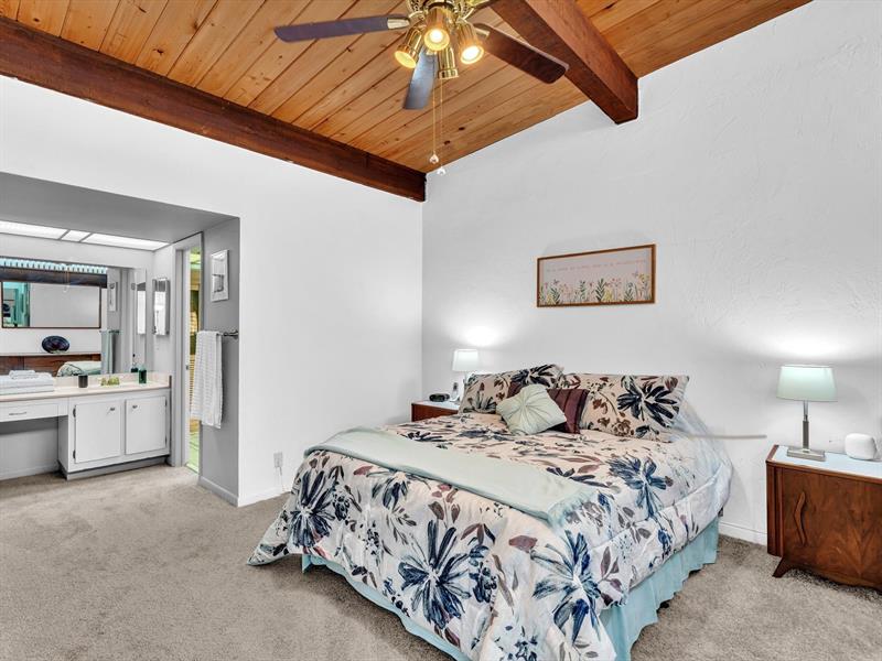 Image 19 of 28 For 701 Coco Plum Cir  8
