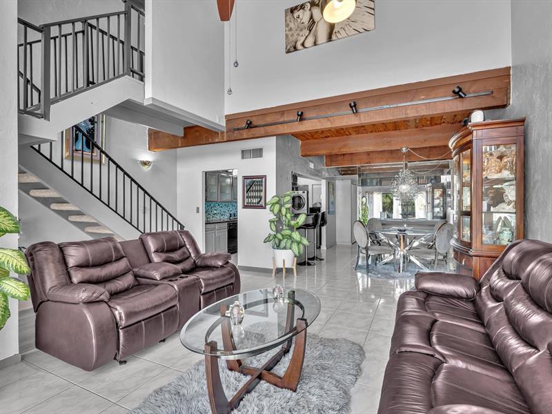 Image 6 of 28 For 701 Coco Plum Cir  8
