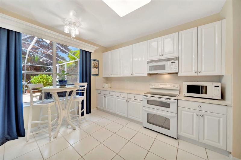 Image 10 of 54 For 16412 Diamond Pl