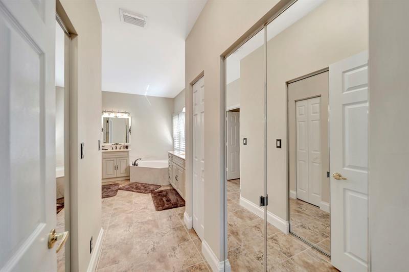 Image 38 of 54 For 16412 Diamond Pl