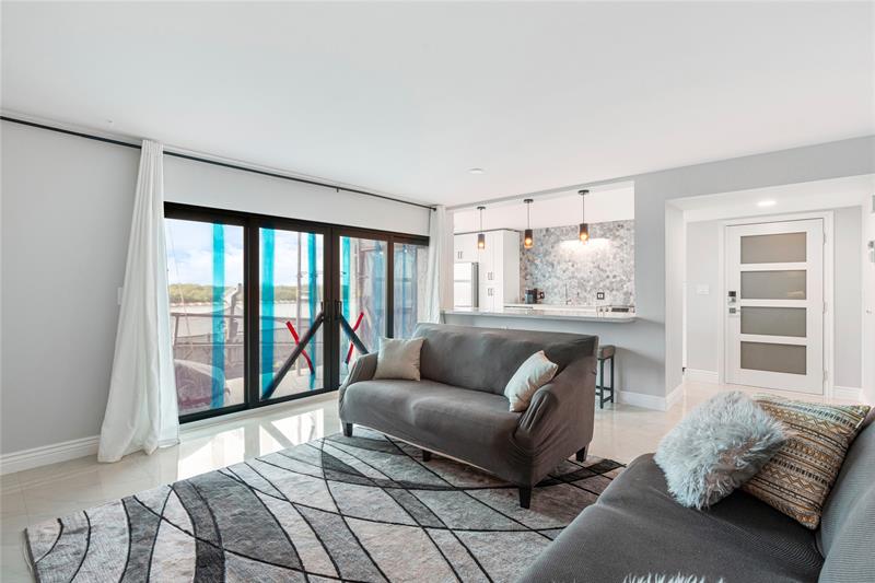 Image 16 of 18 For 3200 Ocean Dr