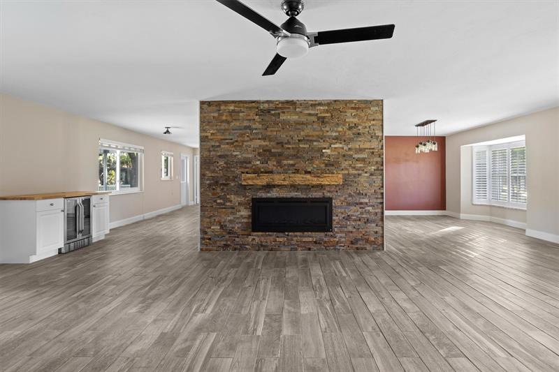 Image 6 of 73 For 4000 109th Ave