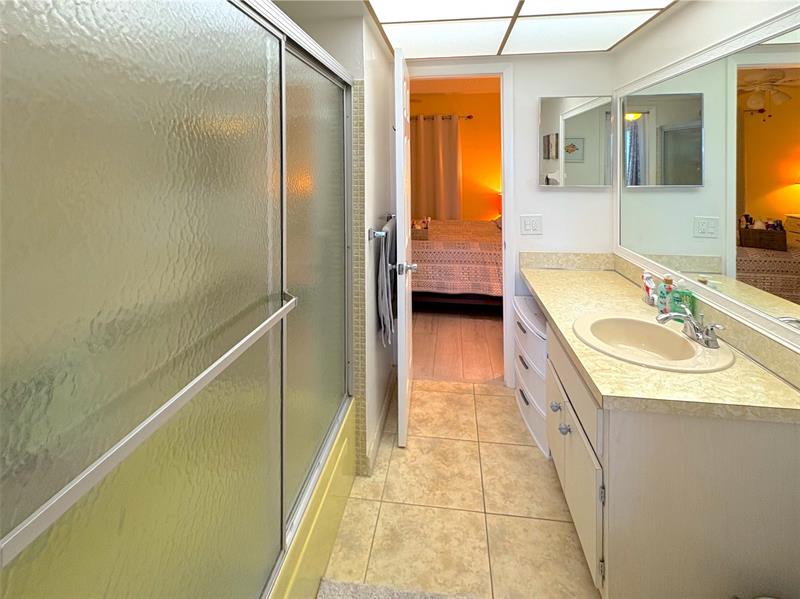 Image 14 of 25 For 2800 Golf Blvd  228