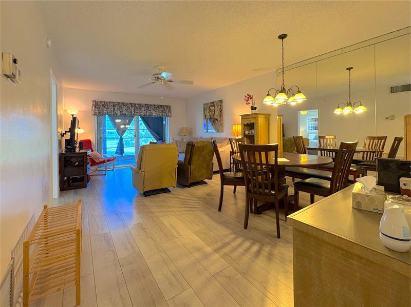 Image 3 of 25 For 2800 Golf Blvd  228