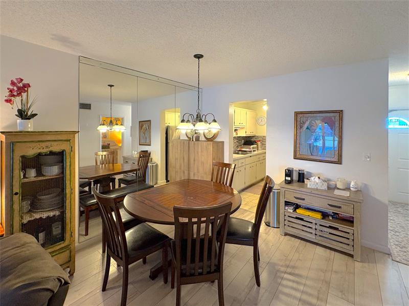 Image 4 of 25 For 2800 Golf Blvd  228