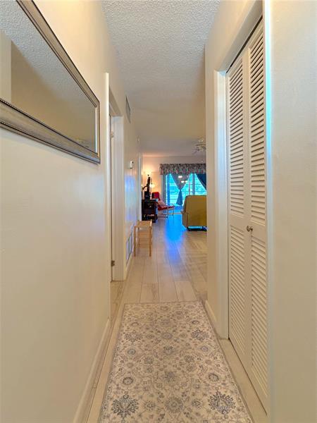 Image 9 of 25 For 2800 Golf Blvd  228