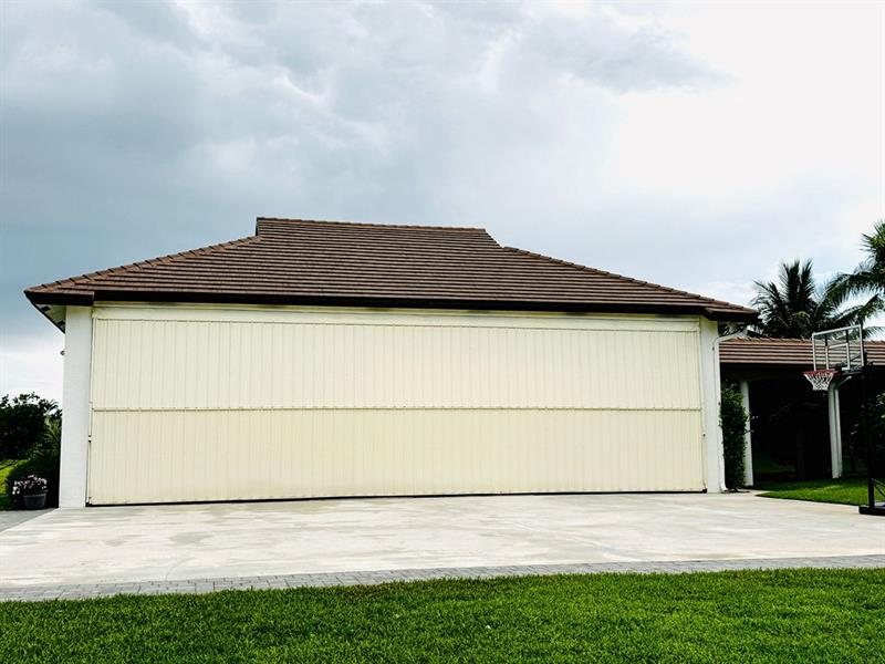 Image 30 of 33 For 15630 Chandelle Place