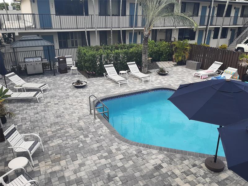 Image 19 of 31 For 1901 Andrews Ave  216