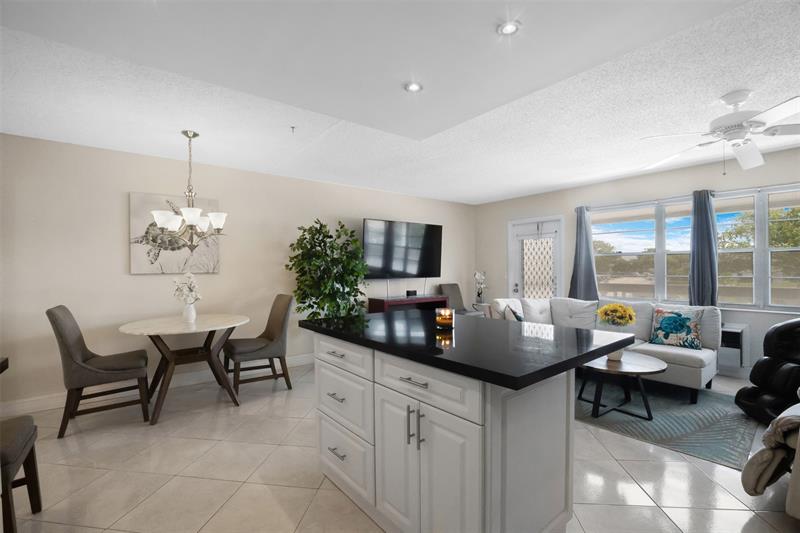 Image 10 of 31 For 78 Oakridge G  78