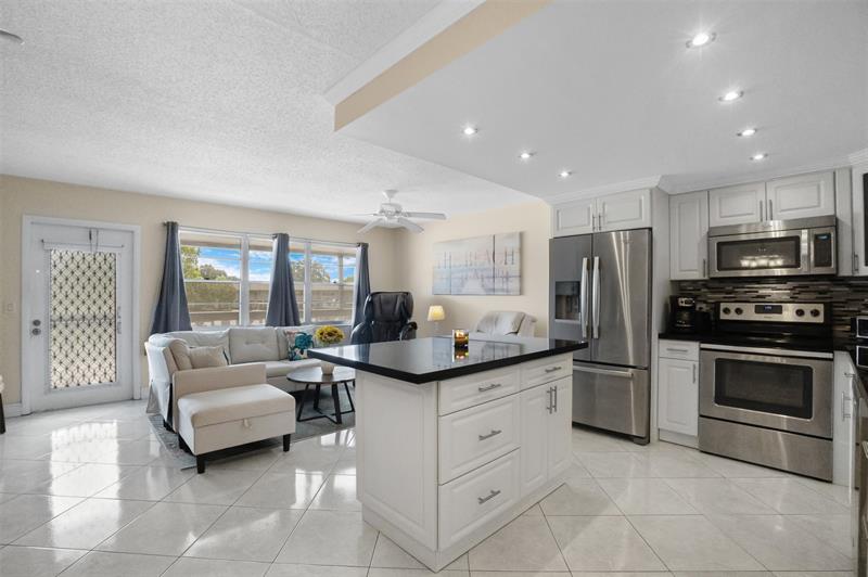 Image 12 of 31 For 78 Oakridge G  78