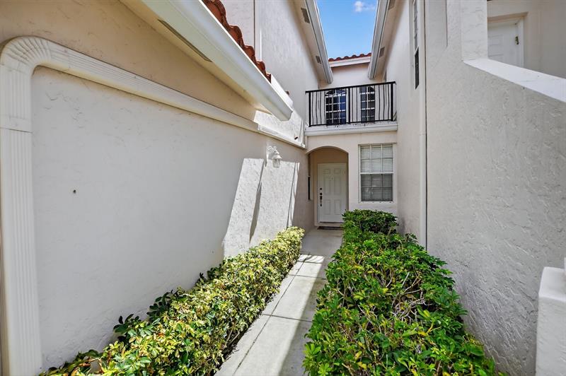 Image 10 of 68 For 12614 Tiboli Chase Ct  1