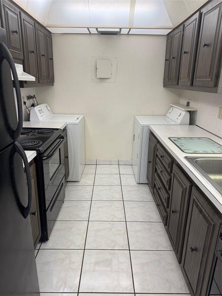 Image 9 of 22 For 1152 83rd Ave  D66