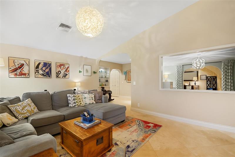 Image 10 of 50 For 10320 6th St