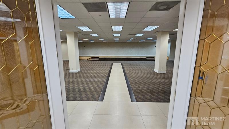 Image 4 of 10 For 4350 Hallandale Beach Bl