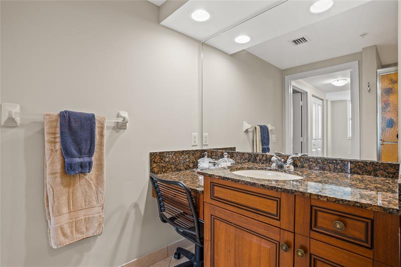 Image 31 of 69 For 347 New River Dr  2808