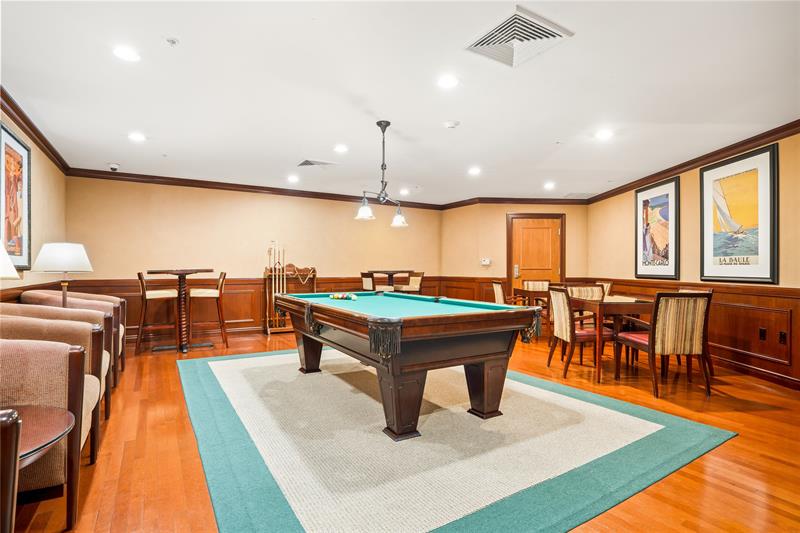 Image 49 of 69 For 347 New River Dr  2808