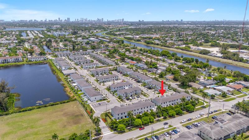 Image 32 of 36 For 20350 6th Pl  20350