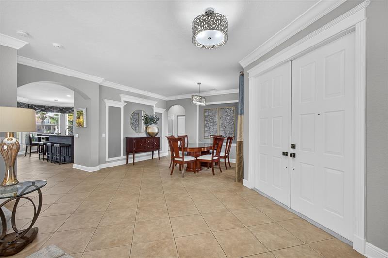 Image 11 of 96 For 5016 Nautica Lake Cir