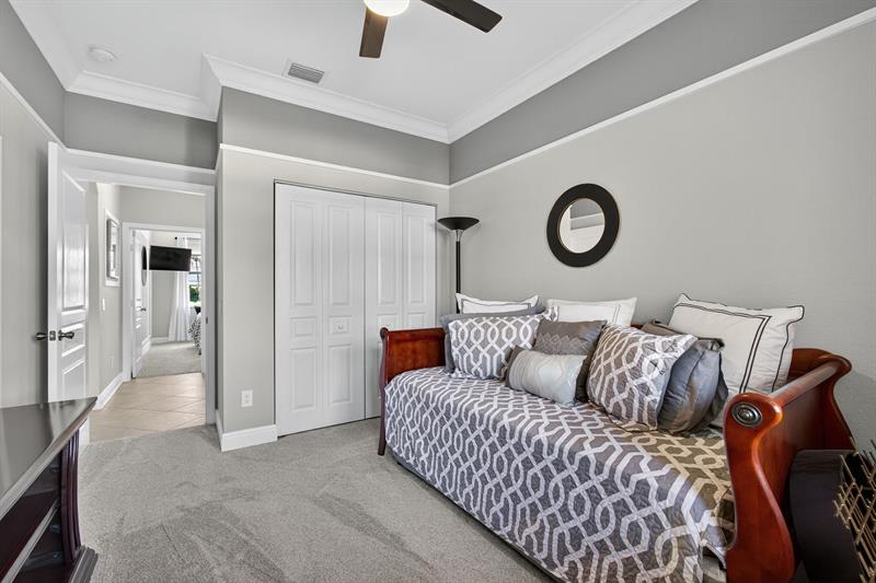 Image 29 of 96 For 5016 Nautica Lake Cir