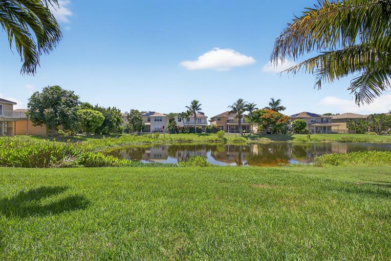 Image 65 of 96 For 5016 Nautica Lake Cir