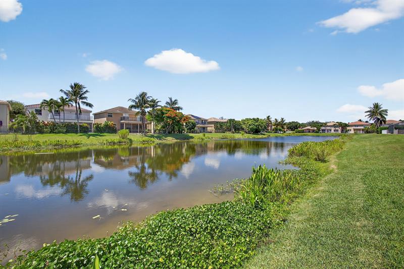 Image 67 of 96 For 5016 Nautica Lake Cir