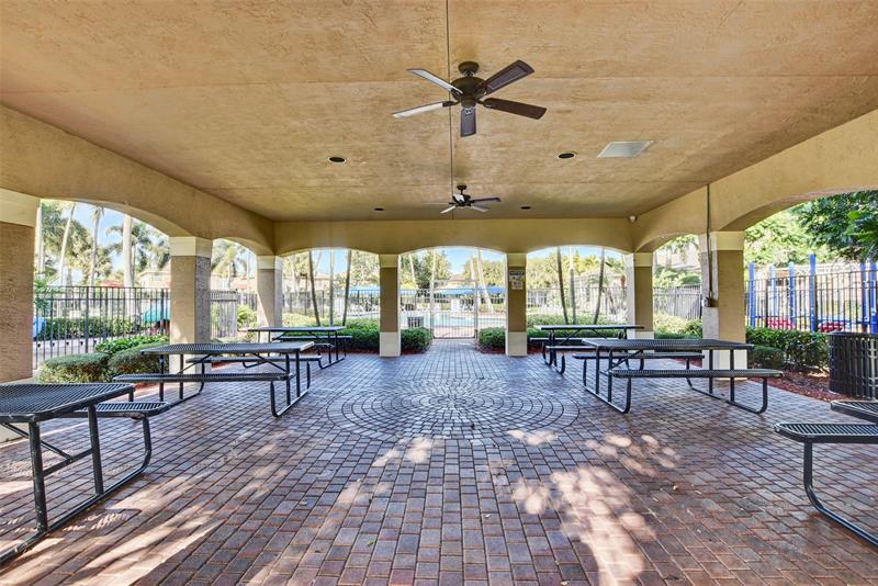 Image 88 of 96 For 5016 Nautica Lake Cir