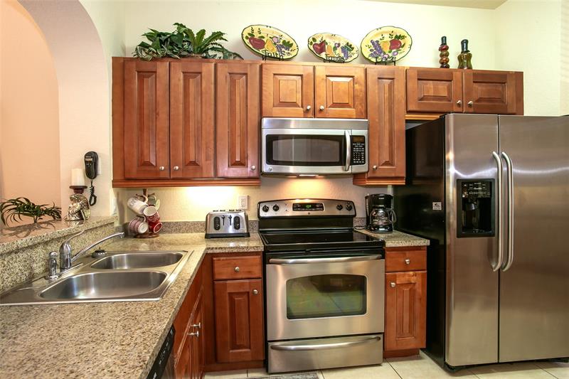 Image 4 of 12 For 3500 Oaks Clubhouse Dr  104