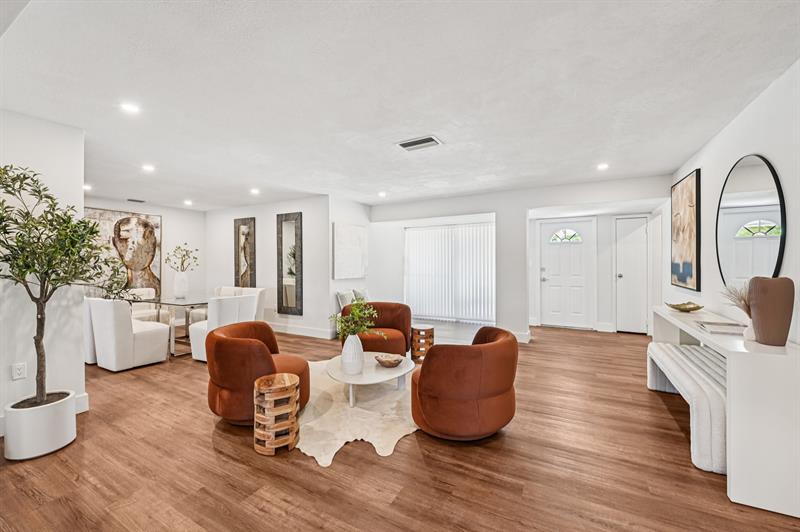 Image 19 of 38 For 6764 Dogwood Dr