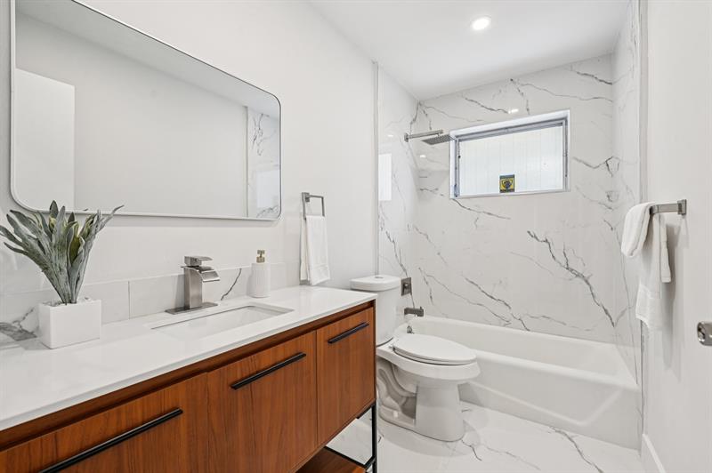 Image 30 of 38 For 6764 Dogwood Dr