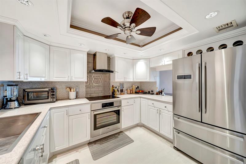 Image 11 of 52 For 1850 Ocean Blvd  712