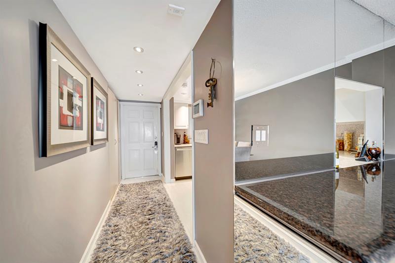 Image 13 of 52 For 1850 Ocean Blvd  712