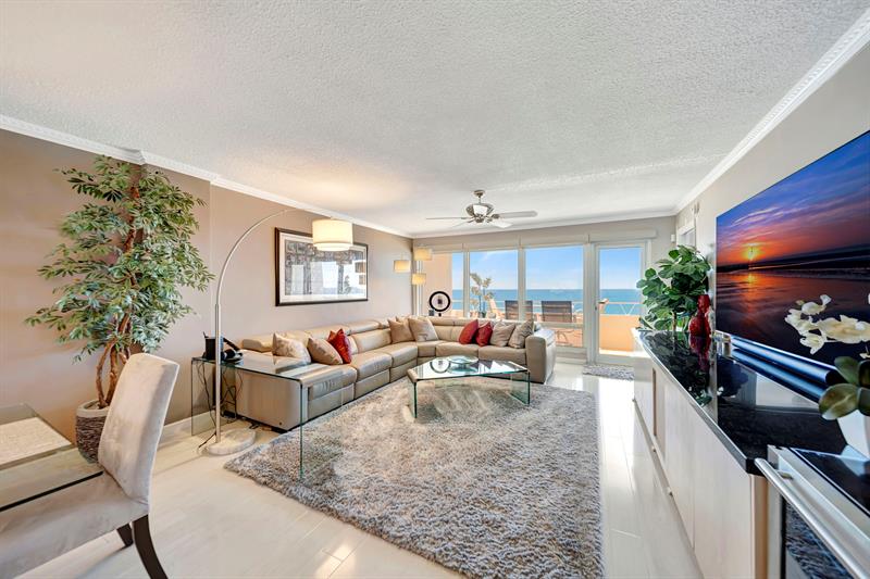 Image 18 of 52 For 1850 Ocean Blvd  712