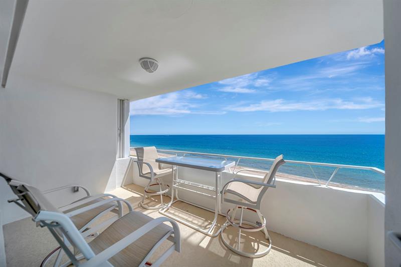Image 2 of 52 For 1850 Ocean Blvd  712