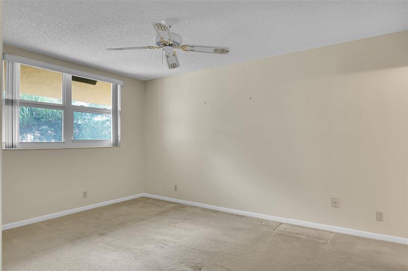 Image 12 of 16 For 2905 22nd Ave  202