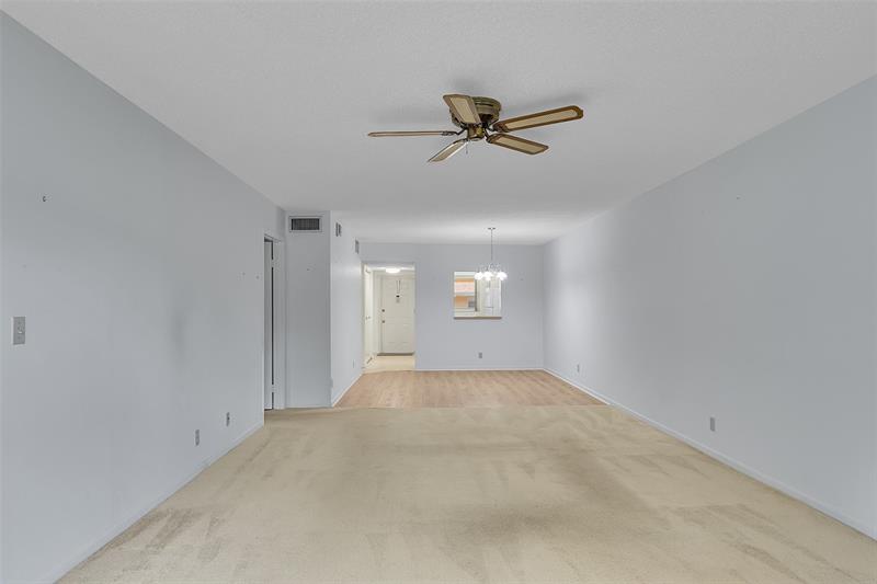 Image 5 of 16 For 2905 22nd Ave  202