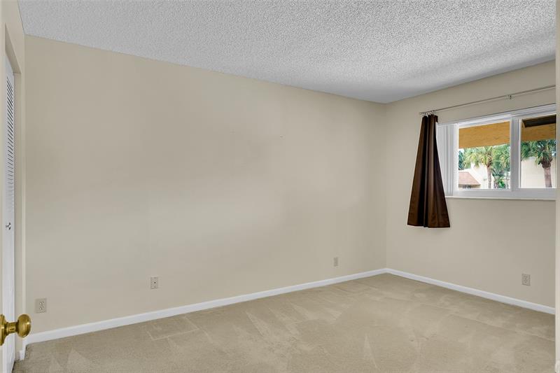 Image 9 of 16 For 2905 22nd Ave  202