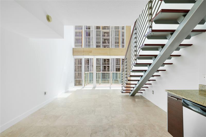 Details for 41 5th St  906, Miami, FL 33131
