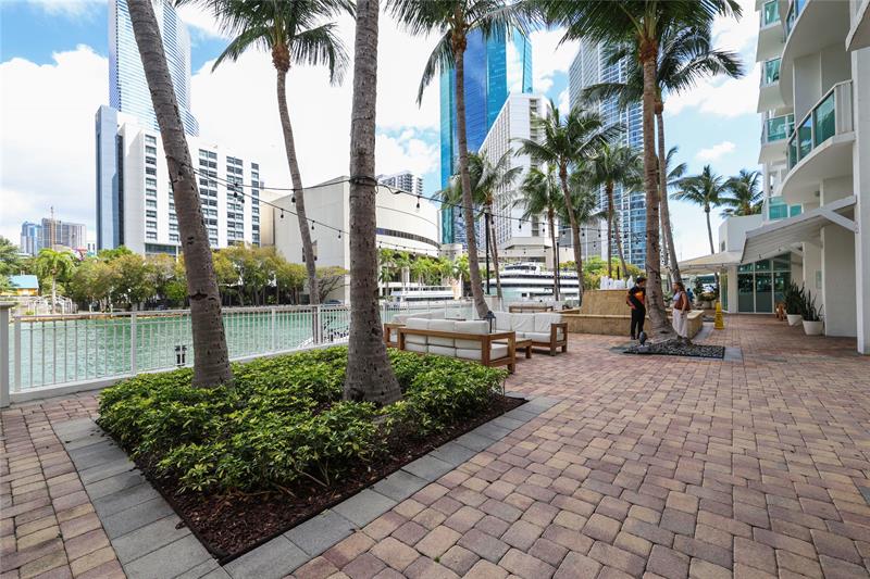 Image 15 of 15 For 41 5th St  906