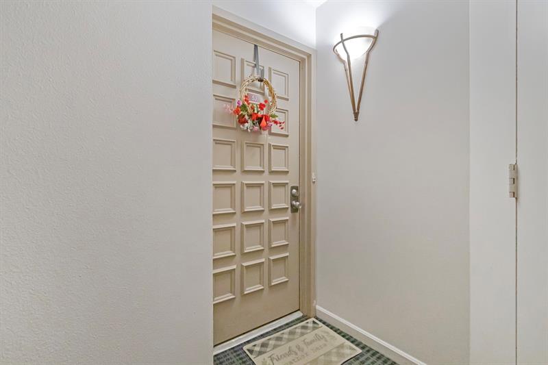 Image 30 of 60 For 6911 Environ Blvd  5j