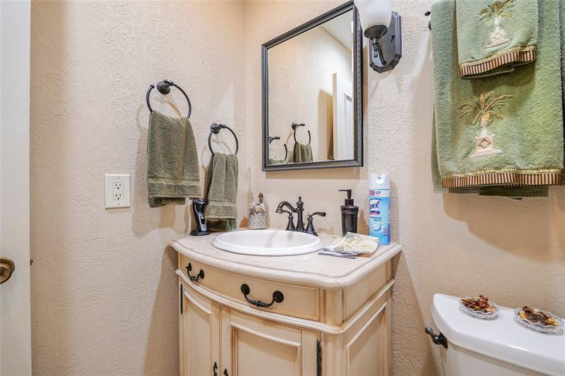 Image 10 of 28 For 5609 Hammock Ln  210