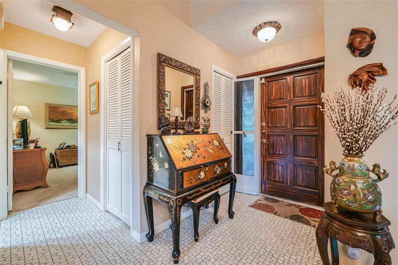 Image 8 of 28 For 5609 Hammock Ln  210