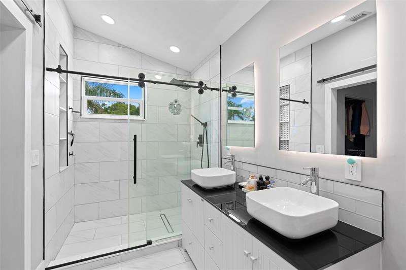 Image 20 of 38 For 133 159th Way