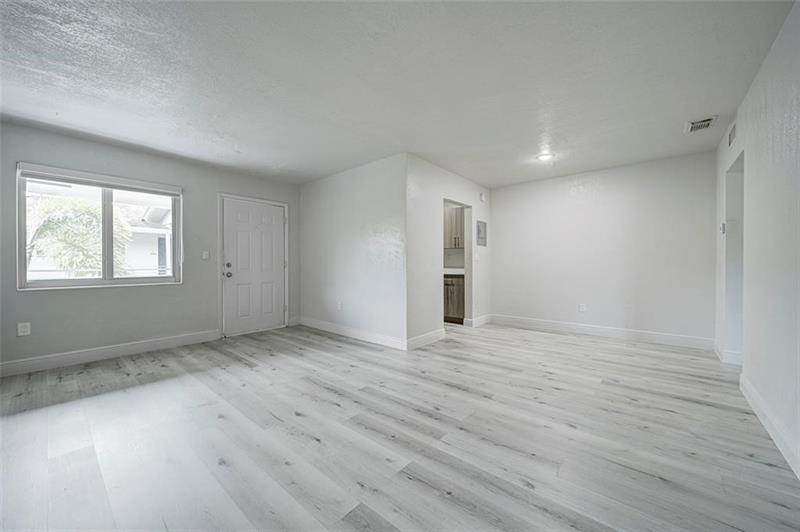 Details for 13150 Memorial Hwy  123, Miami, FL 33161
