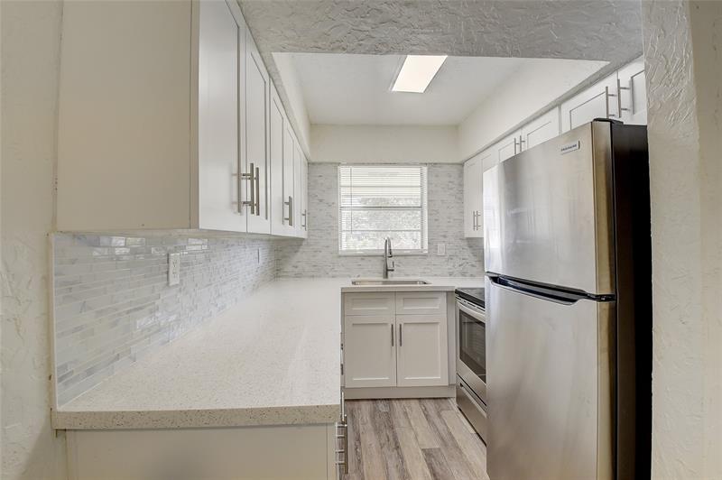 Image 11 of 23 For 30 13th St  B2