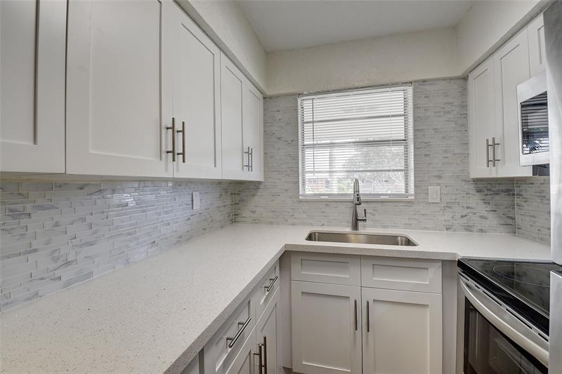 Image 12 of 23 For 30 13th St  B2